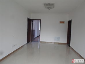 食品公司宿舍學區(qū)房 三居室與專業(yè)保潔服務(wù)